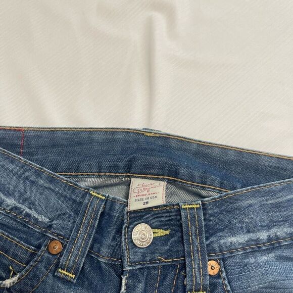 True Religion Destroyed Cut Off Y2K Denim Capri Cropped Shorts Size 28 - Picture 8 of 10